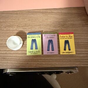 Mini Brands Books - Sisterhood of the Traveling Pants and tea cup